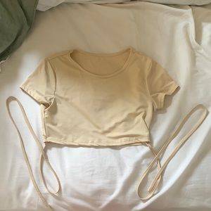 SHEIN solid crisscross tie back cropped tee